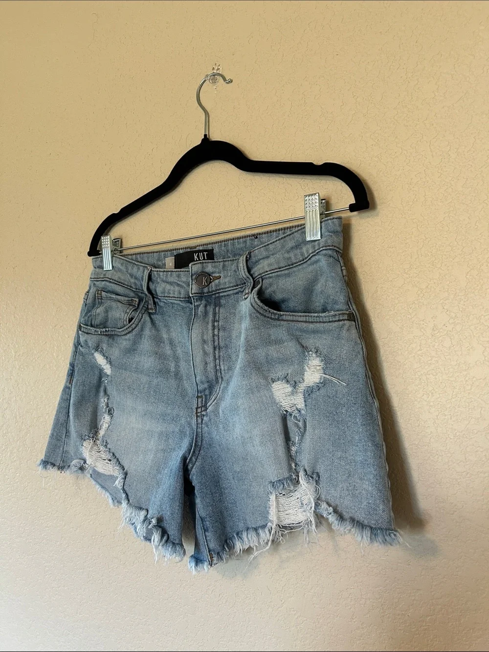 Kut from the Kloth Jane High Rise Long Distressed Denim Shorts Size 4